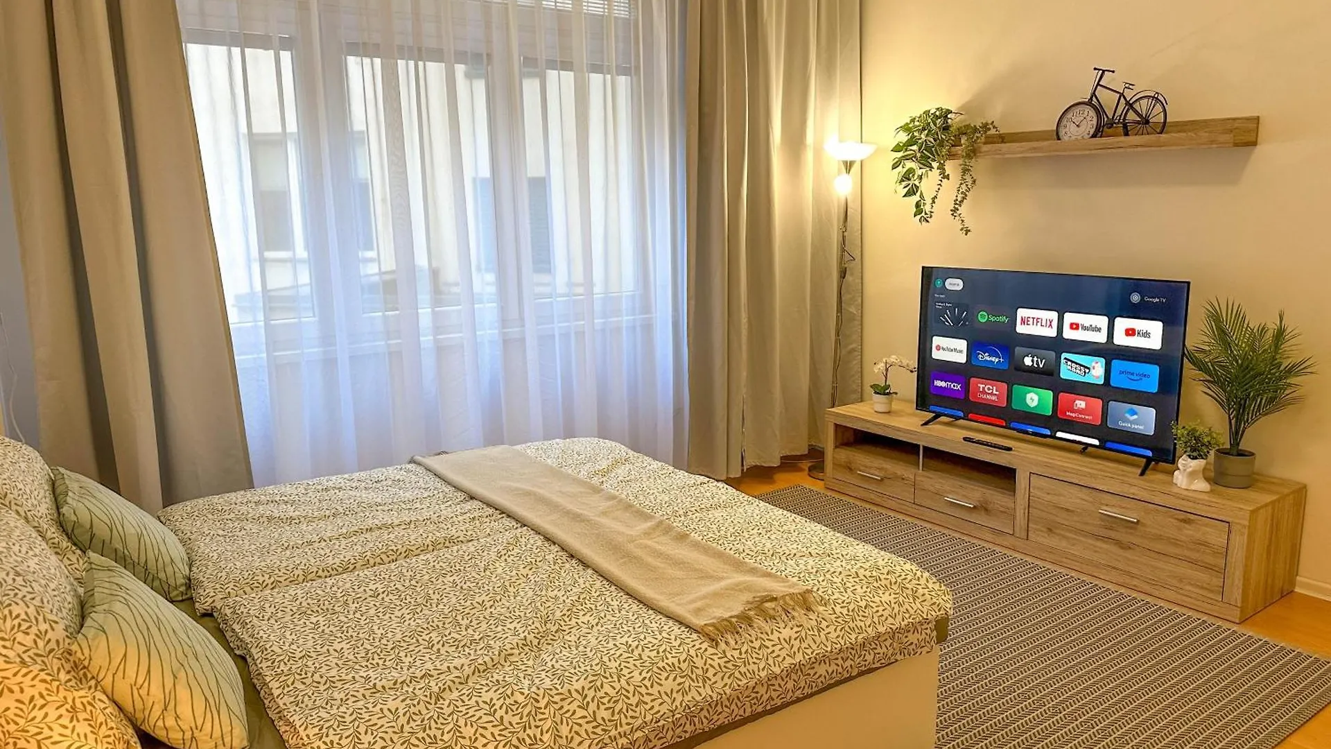 Charming Apartment By Museum And Wenceslas Square Praga República Checa